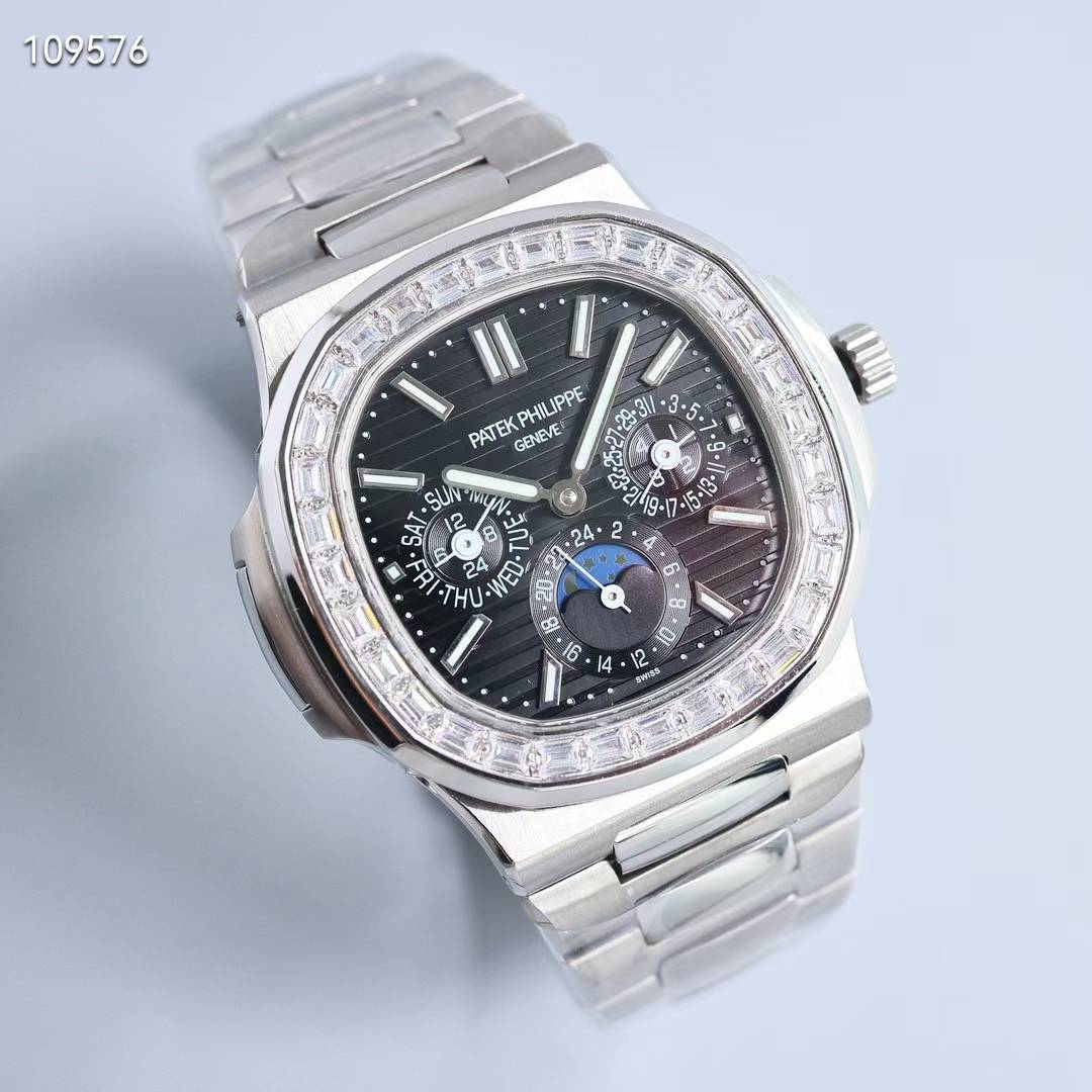 파텍필립 노틸러스 퍼페츄얼 캘린더 바게뜨 다이아 블랙 컬러 시계 워치